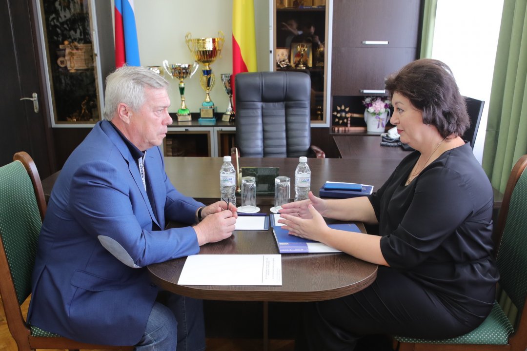 Губернатор провел рабочую встречу с главой Чертковского района